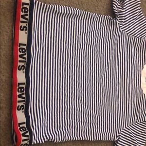 Levi’s girl shirt